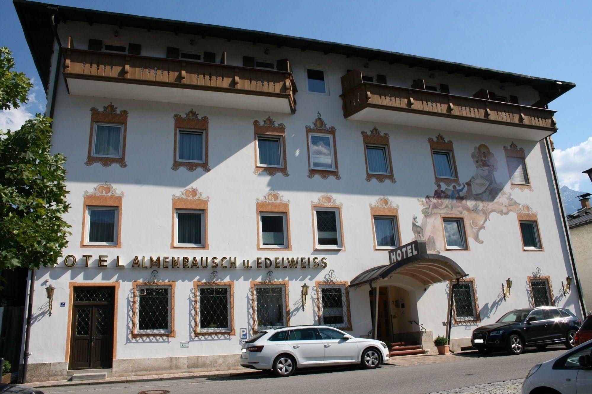 Hotel Garni Almenrausch Und Edelweiss Garmisch-Partenkirchen Exteriér fotografie